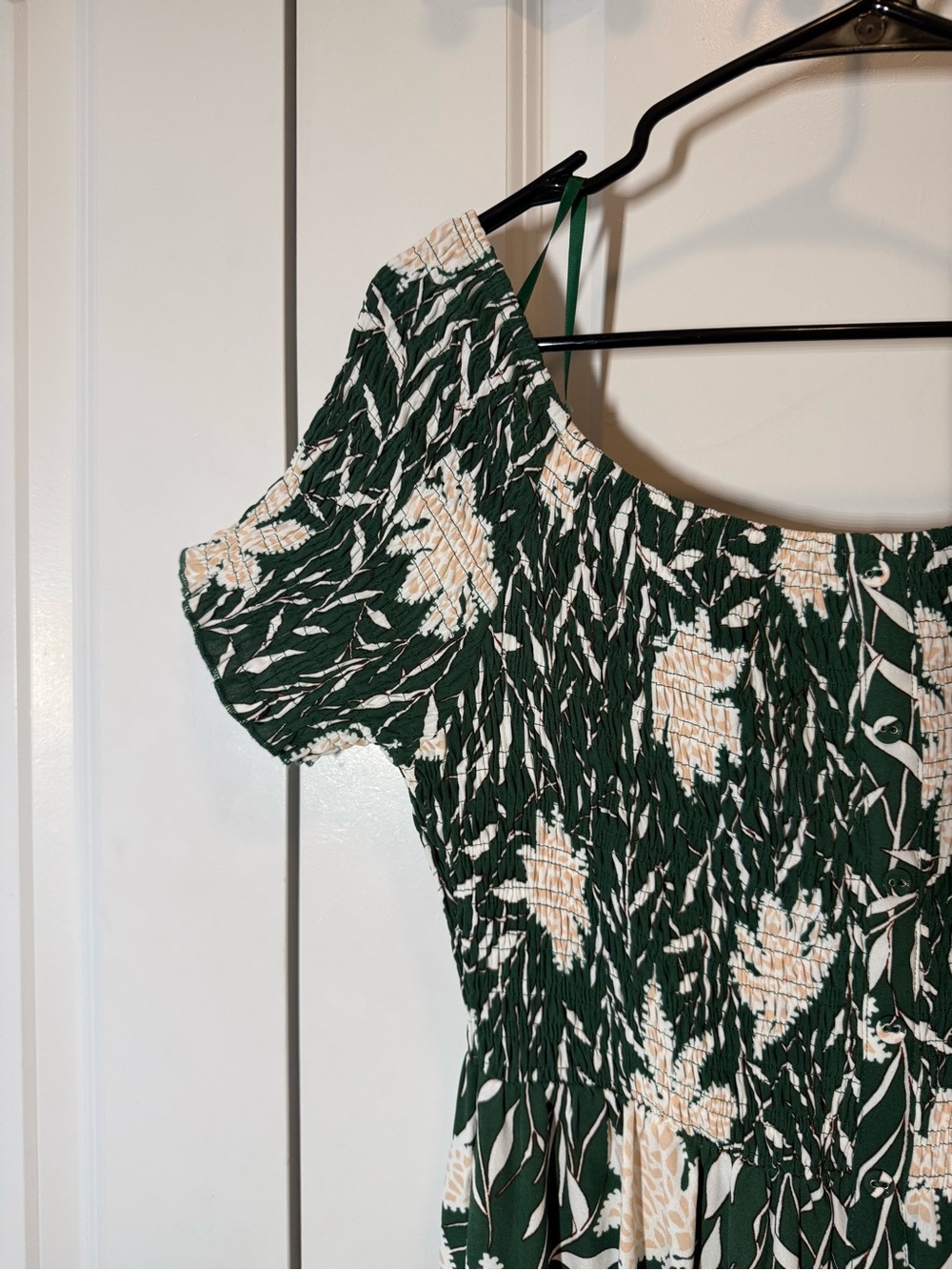 Baltic Born | Becca Smocked Maxi Dress | Off-Shoulder Green Floral | Size XL - Picture 4 of 9